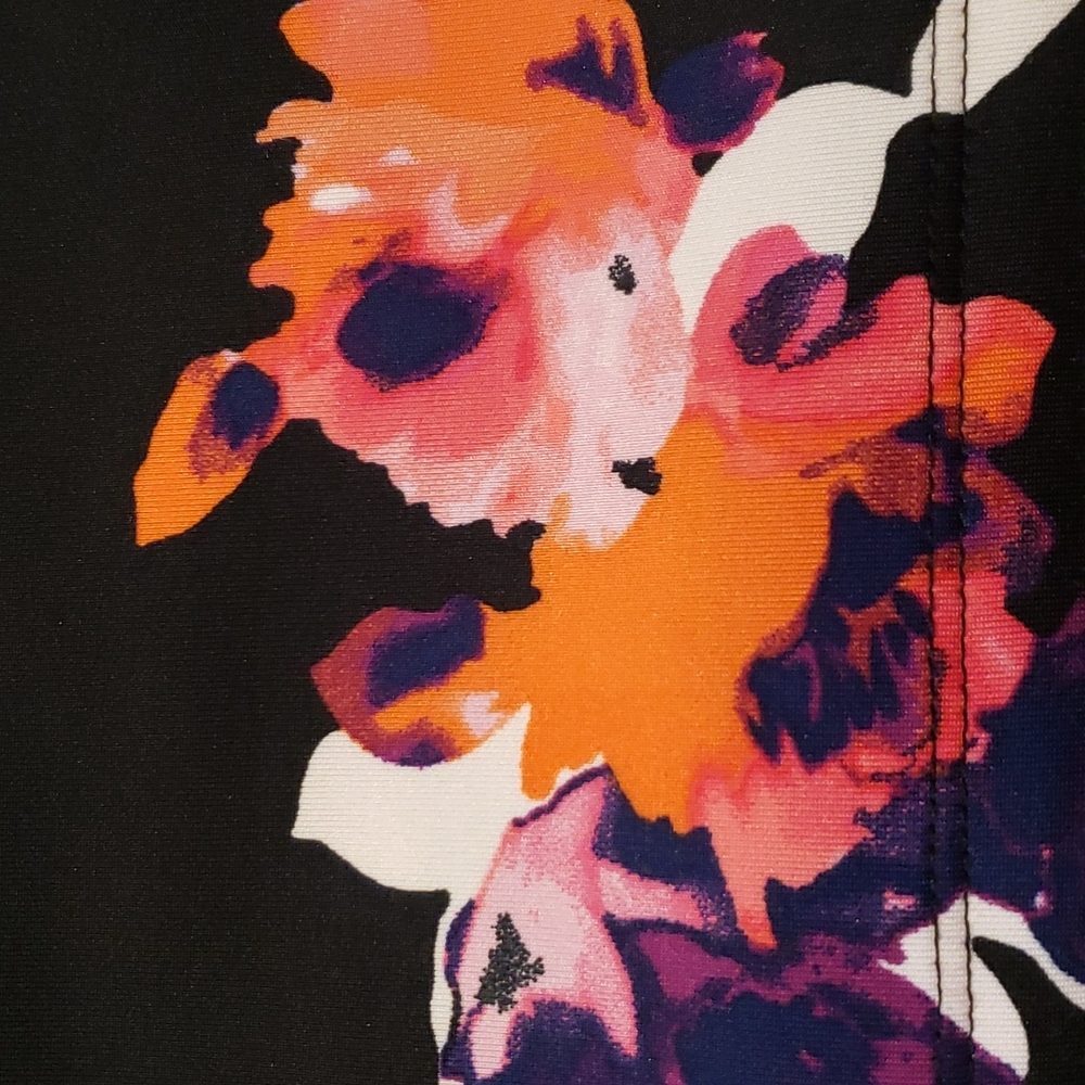 Decree Black Floral Crop Top Size M - Picture 9 of 9